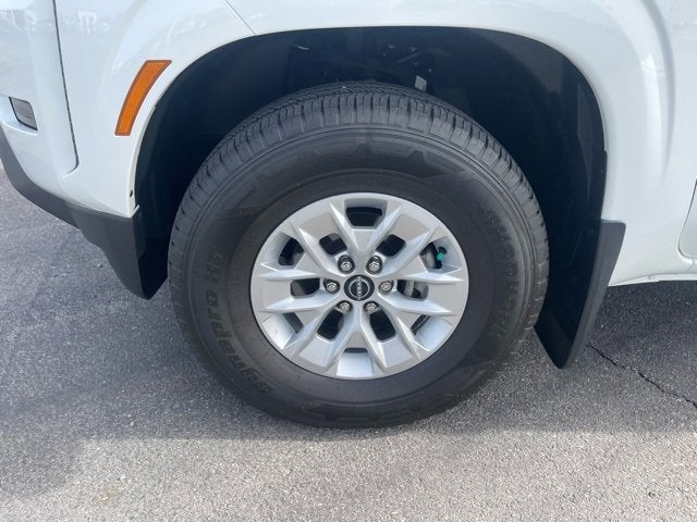 2024 Nissan Frontier Crew Cab SV 4x2