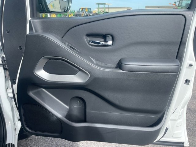 2024 Nissan Frontier Crew Cab SV 4x2