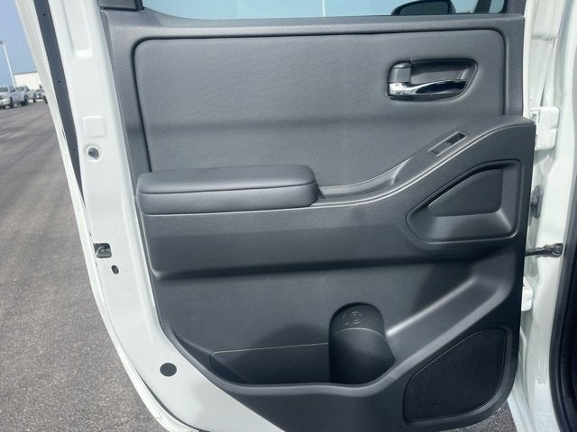 2024 Nissan Frontier Crew Cab SV 4x2