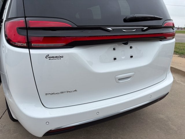 2027 Chrysler Pacifica PACIFICA SELECT