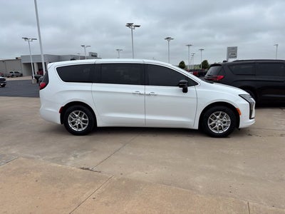 2027 Chrysler Pacifica PACIFICA SELECT