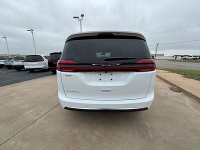 2027 Chrysler Pacifica PACIFICA SELECT