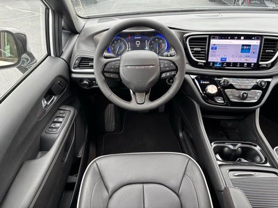 2027 Chrysler Pacifica PACIFICA LIMITED