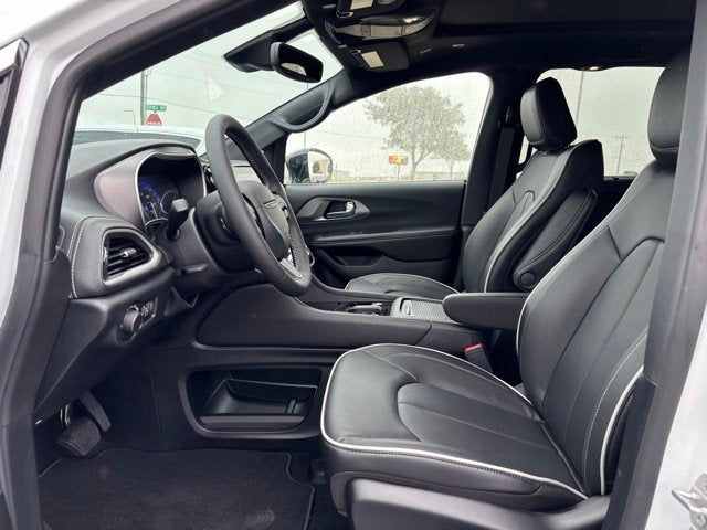 2027 Chrysler Pacifica PACIFICA LIMITED