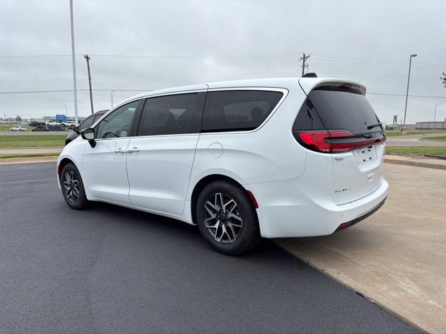 2027 Chrysler Pacifica PACIFICA LIMITED