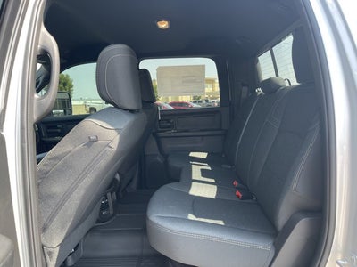 2026 RAM Ram 2500 RAM 2500 BLACK EXPRESS CREW CAB 4X4 6'4' BOX