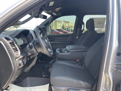 2026 RAM Ram 2500 RAM 2500 BLACK EXPRESS CREW CAB 4X4 6'4' BOX