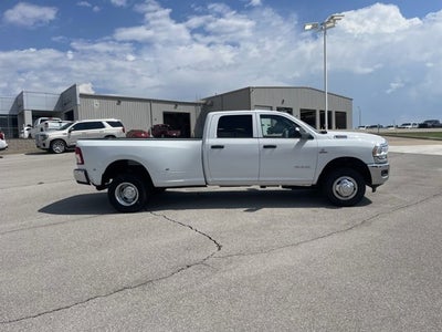 2021 RAM 3500 Tradesman Crew Cab 4x4 8' Box