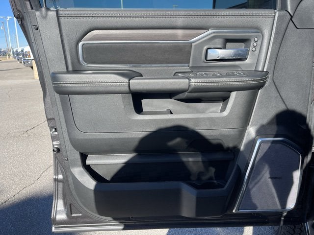 2026 RAM Ram 3500 RAM 3500 LARAMIE CREW CAB 4X4 8' BOX