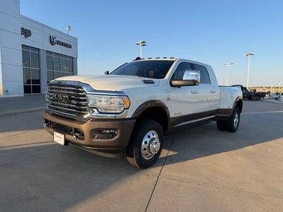 2024 RAM 3500 Limited Longhorn Mega Cab 4x4 6'4' Box
