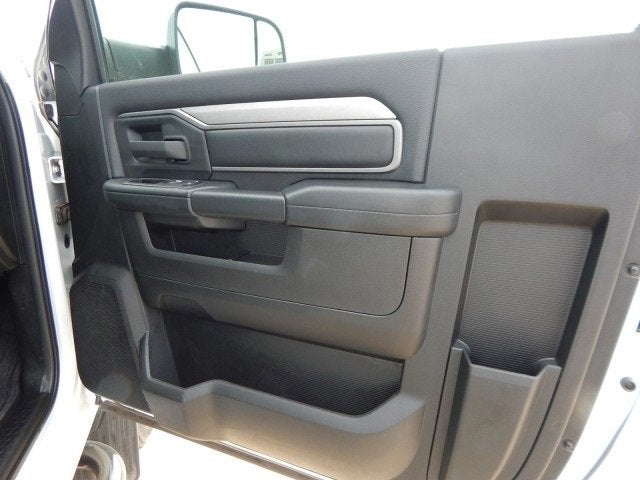 2022 RAM 2500 Tradesman Regular Cab 4x4 8' Box