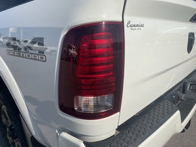 2017 RAM 2500 Laramie Crew Cab 4x4 6'4' Box