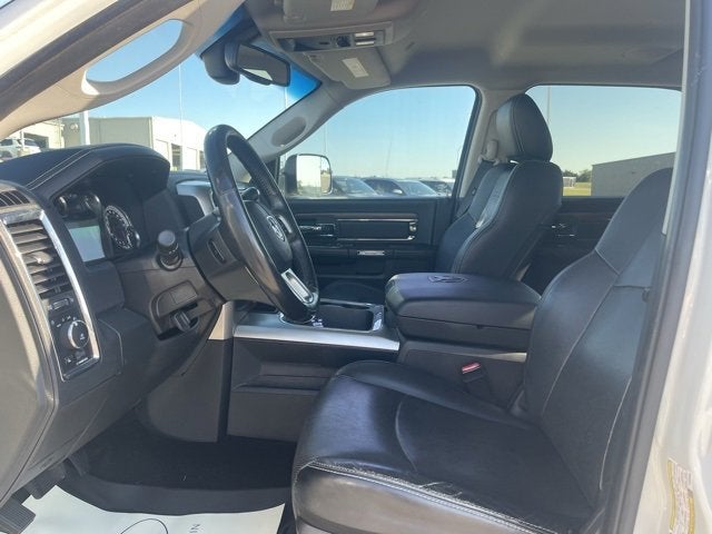 2017 RAM 2500 Laramie Crew Cab 4x4 6'4' Box