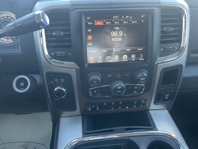 2017 RAM 2500 Laramie Crew Cab 4x4 6'4' Box