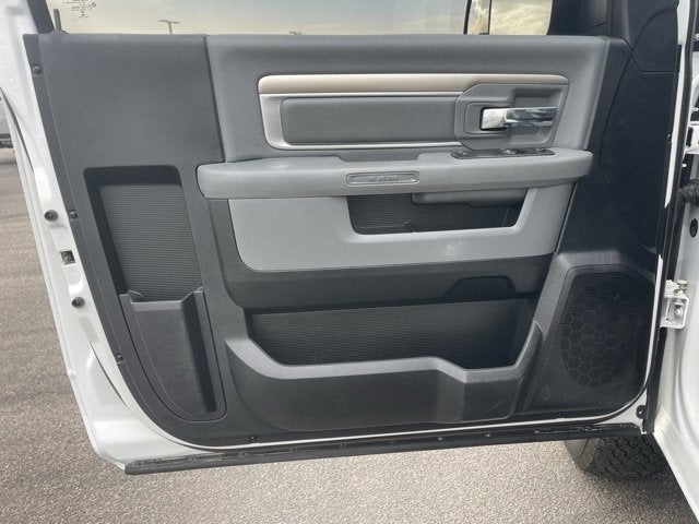 2014 RAM 3500 Chassis Tradesman/SLT