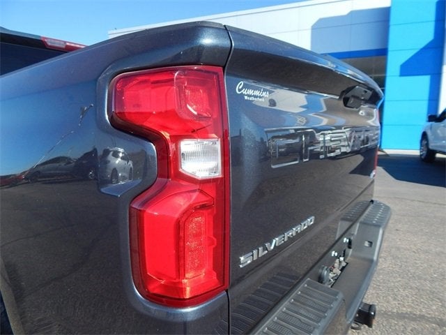 2021 Chevrolet Silverado 1500 4WD Crew Cab Short Bed RST