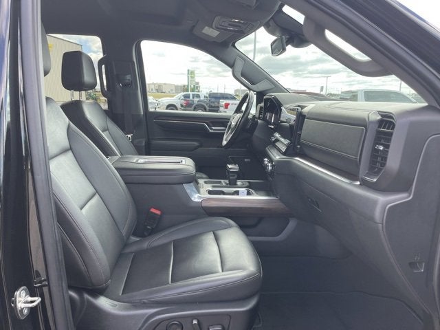 2022 GMC Sierra 1500 2WD Crew Cab Short Box SLT