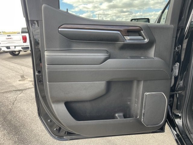 2022 GMC Sierra 1500 2WD Crew Cab Short Box SLT