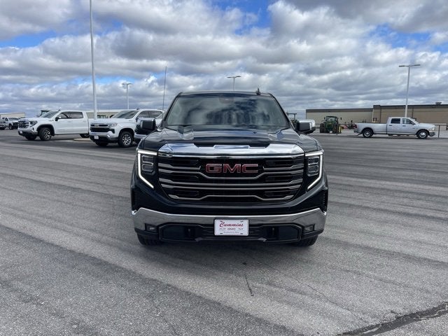 2022 GMC Sierra 1500 2WD Crew Cab Short Box SLT