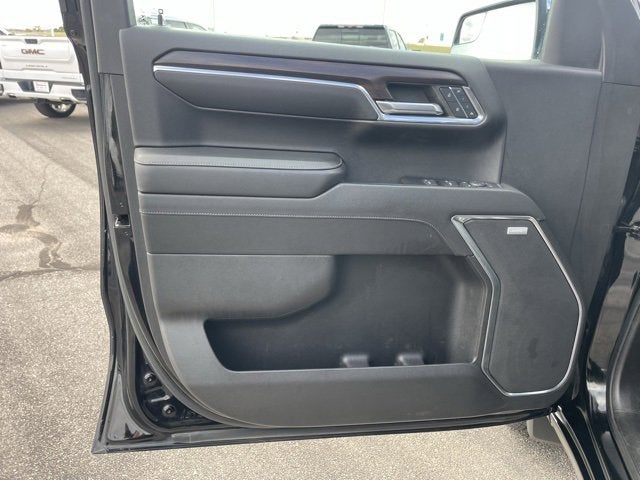 2022 GMC Sierra 1500 2WD Crew Cab Short Box SLT