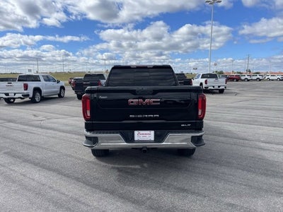 2022 GMC Sierra 1500 2WD Crew Cab Short Box SLT