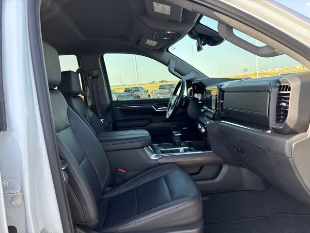 2024 GMC Sierra 1500 4WD Crew Cab Short Box SLT