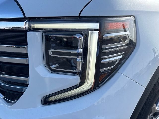 2024 GMC Sierra 1500 4WD Crew Cab Short Box SLT