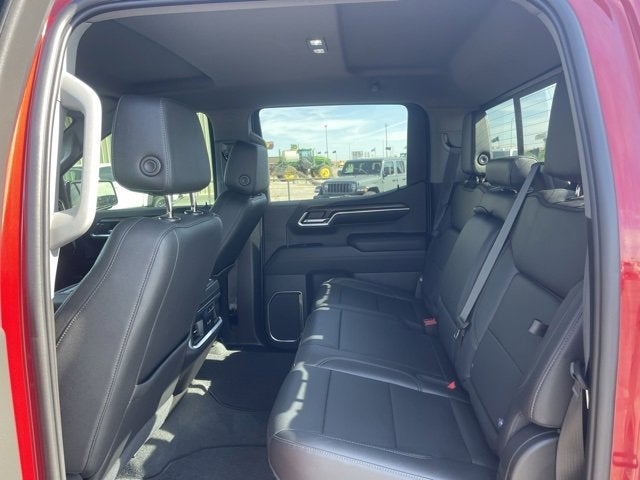 2022 GMC Sierra 1500 4WD Crew Cab Short Box SLT