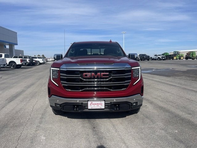 2022 GMC Sierra 1500 4WD Crew Cab Short Box SLT