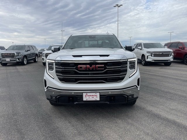 2022 GMC Sierra 1500 4WD Crew Cab Short Box SLT