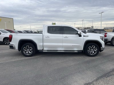 2022 GMC Sierra 1500 4WD Crew Cab Short Box SLT