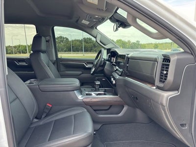 2025 GMC Sierra 1500 4WD Crew Cab Short Box SLT