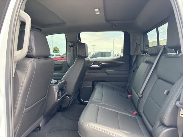 2025 GMC Sierra 1500 4WD Crew Cab Short Box SLT