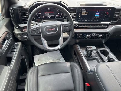 2025 GMC Sierra 1500 4WD Crew Cab Short Box SLT