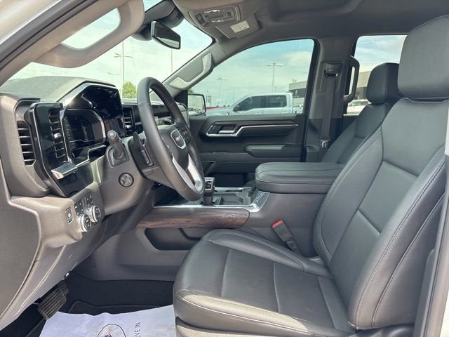 2025 GMC Sierra 1500 4WD Crew Cab Short Box SLT