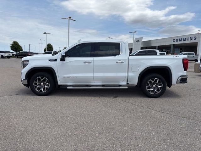 2025 GMC Sierra 1500 4WD Crew Cab Short Box SLT