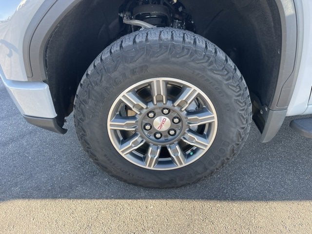 2024 GMC Sierra 1500 4WD Crew Cab Short Box AT4