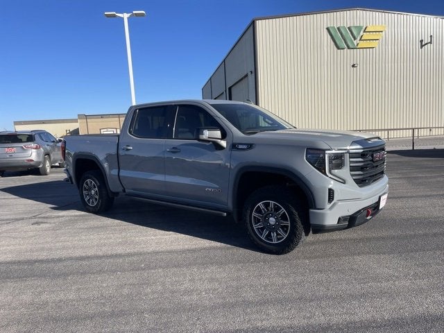 2024 GMC Sierra 1500 4WD Crew Cab Short Box AT4