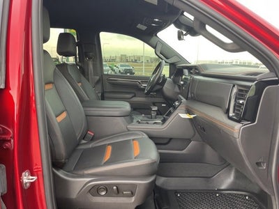 2024 GMC Sierra 1500 4WD Crew Cab Short Box AT4