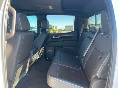 2023 GMC Sierra 1500 4WD Crew Cab Short Box Denali