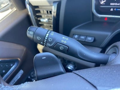 2023 GMC Sierra 1500 4WD Crew Cab Short Box Denali