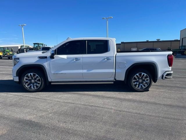 2023 GMC Sierra 1500 4WD Crew Cab Short Box Denali