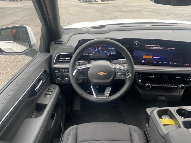 2025 Chevrolet Suburban LS