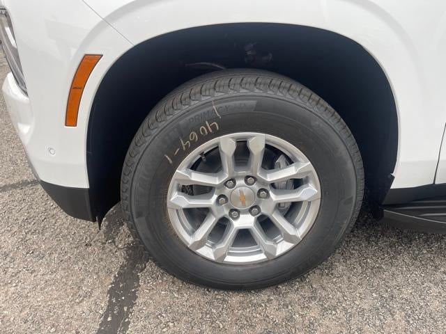 2025 Chevrolet Suburban LS