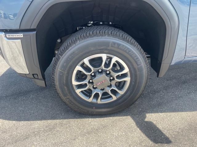 2025 GMC Sierra 3500 HD Pro